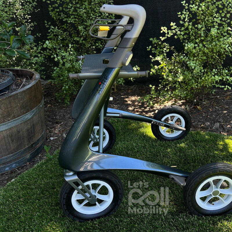 Midnight Blue byACRE Carbon Overland rollator in the shade