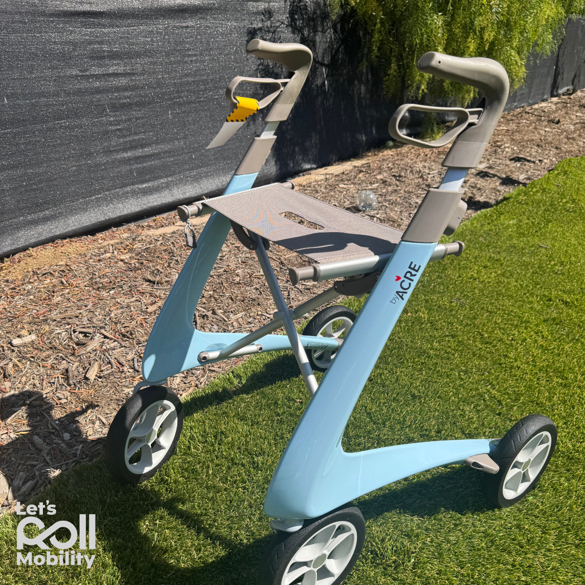 Morning Blue byACRE Ultralight rollator close up 