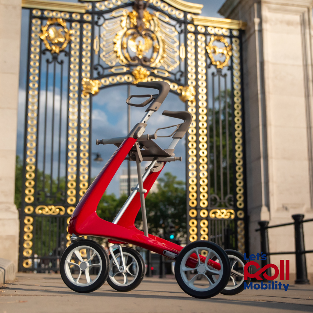 byACRE Ultralight in Red at Buckingham Palace